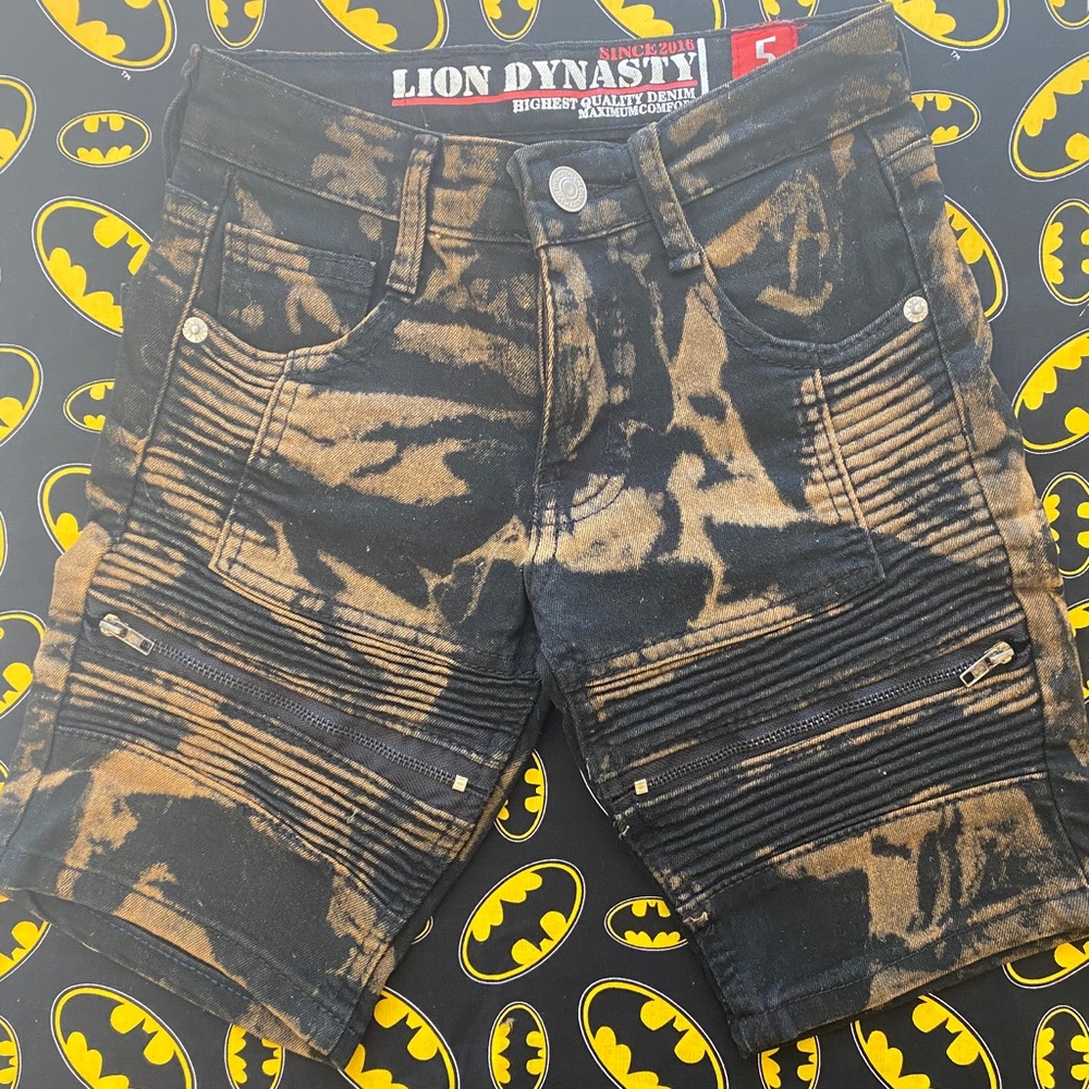 Hot distressed shorts for kids